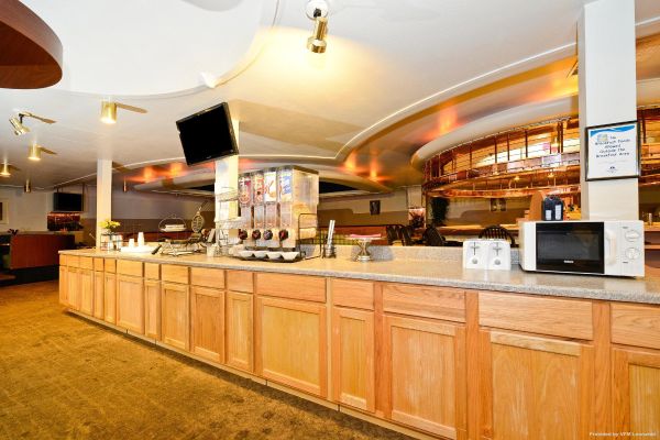 Americas Best Value Inn & Suites-Benton Harbor